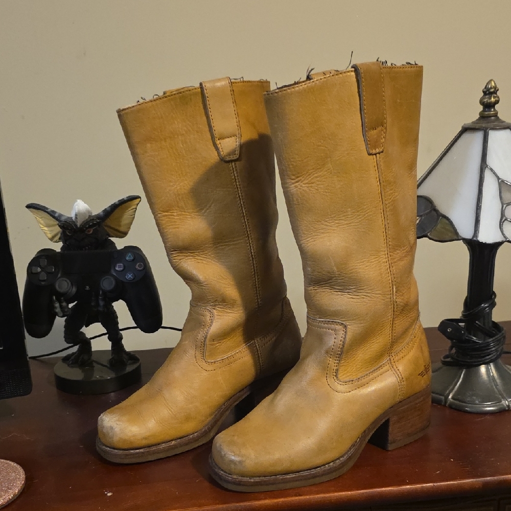 American Eagle Outfitters Tan Heeled Boots